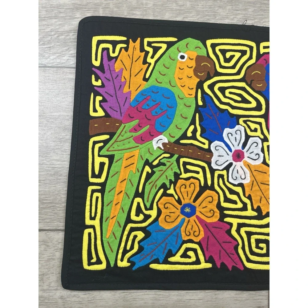 Vintage Mola Kuna Parakeet Birds Tropical Panama Star Folk Art Wall-Art Placemat